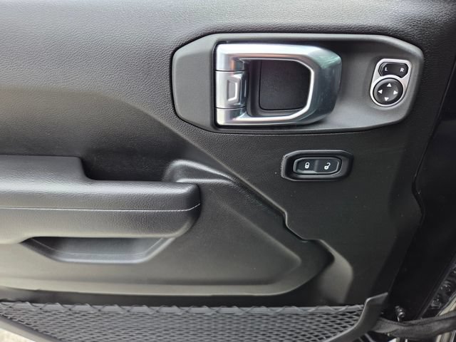 Used 2025 Jeep Wrangler Unlimited Sport AWD/4WD image 17