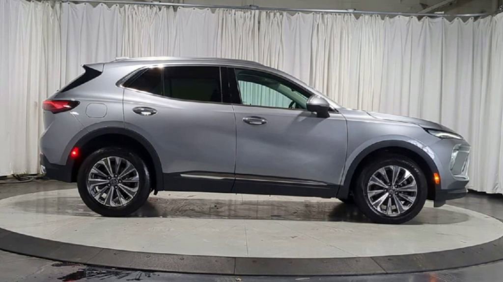 Used 2024 Buick Envision Preferred AWD/4WD image 11