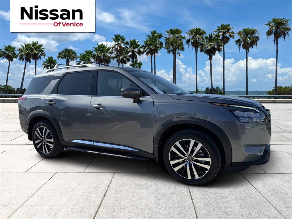 New 2025 Nissan Pathfinder Platinum w/ Lighting Package (N93) image 1