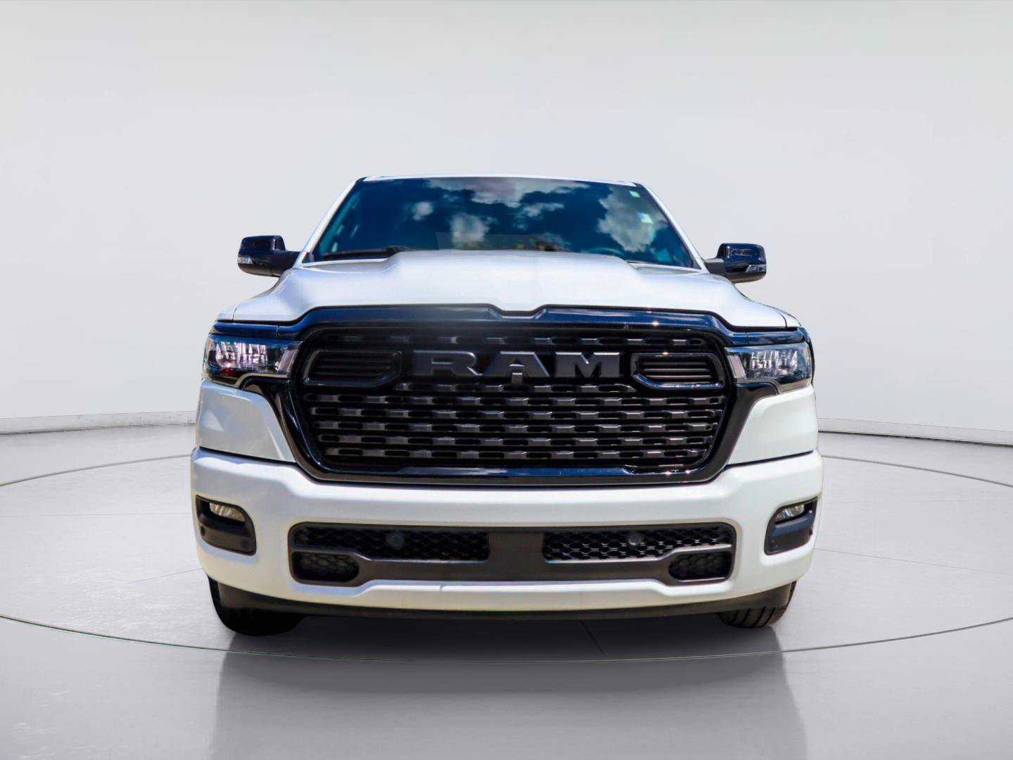 Used 2025 RAM 1500 Big Horn AWD/4WD image 3