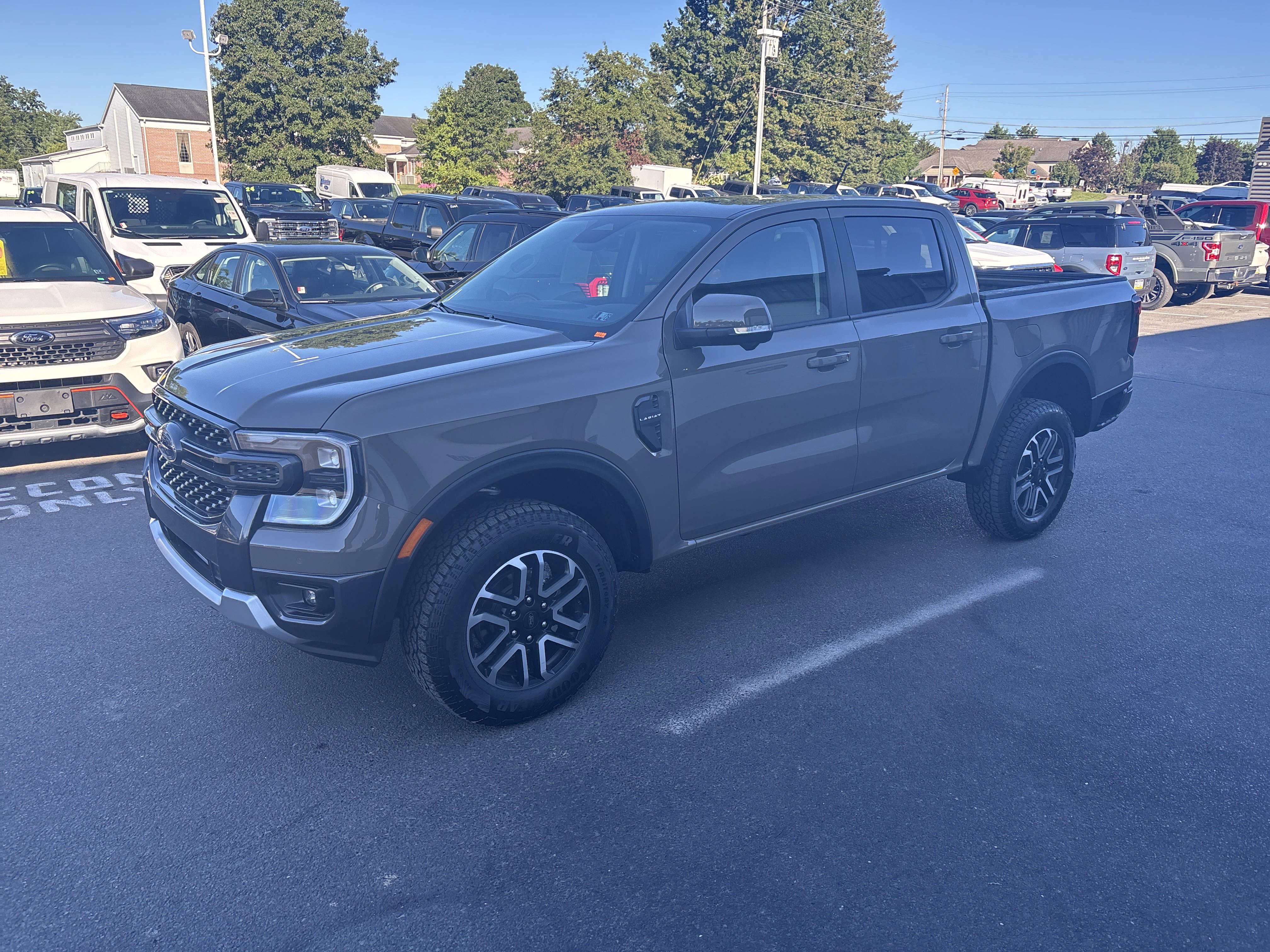 New 2025 Ford Ranger Lariat w/ Trailer Tow Package image 8