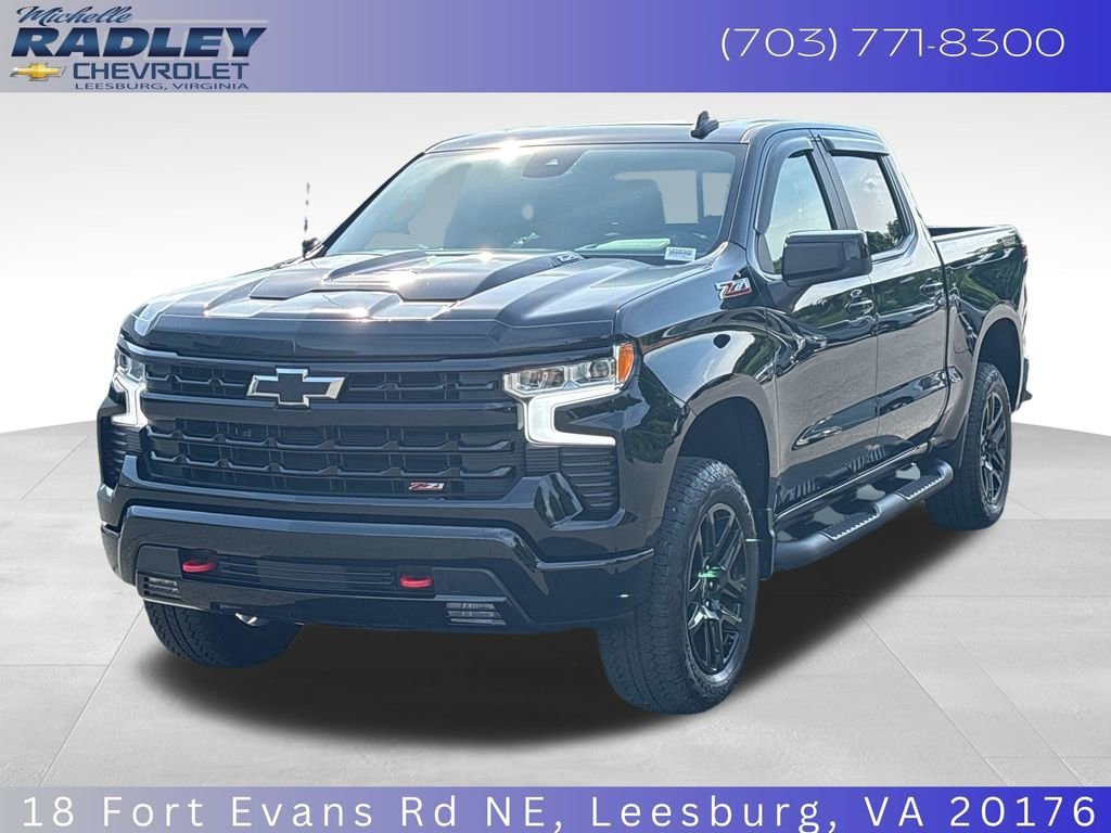 Used 2025 Chevrolet Silverado 1500 LT Trail Boss w/ Convenience Package II AWD/4WD image 1