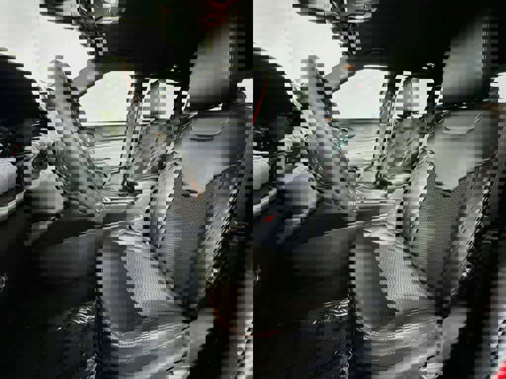 Used 2023 Jeep Compass Latitude AWD/4WD image 12