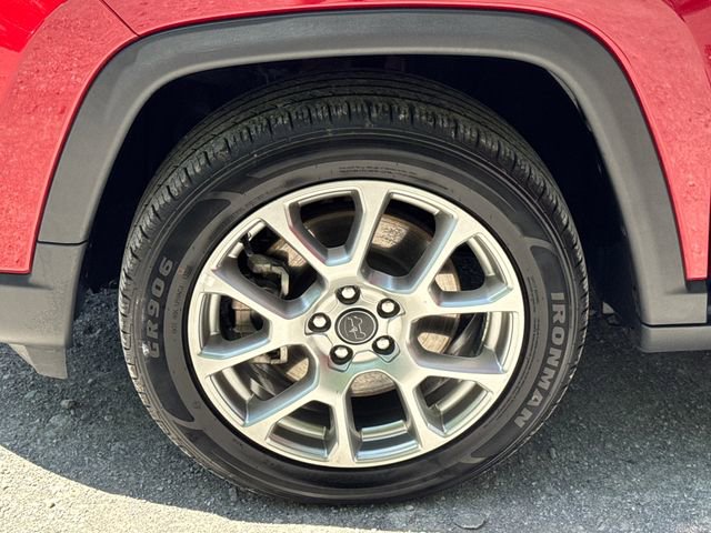 Used 2025 Jeep Compass Limited image 22