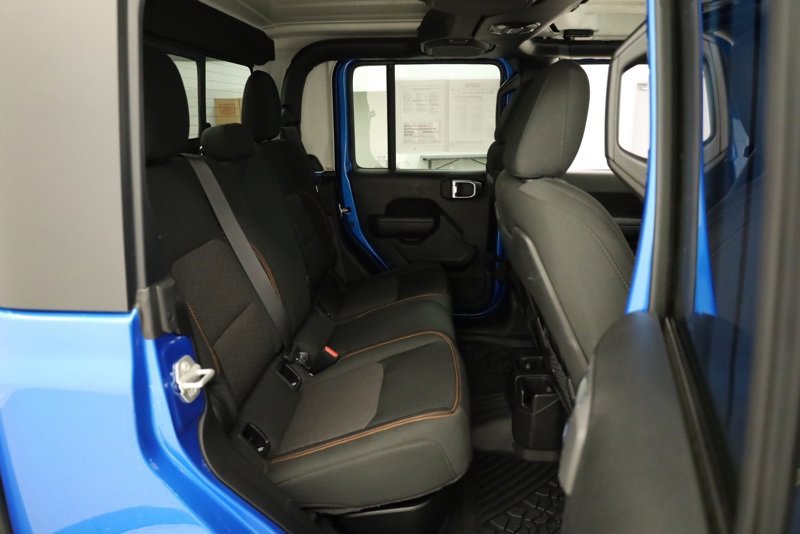 Used 2023 Jeep Gladiator Mojave w/ Cold Weather Group image 37