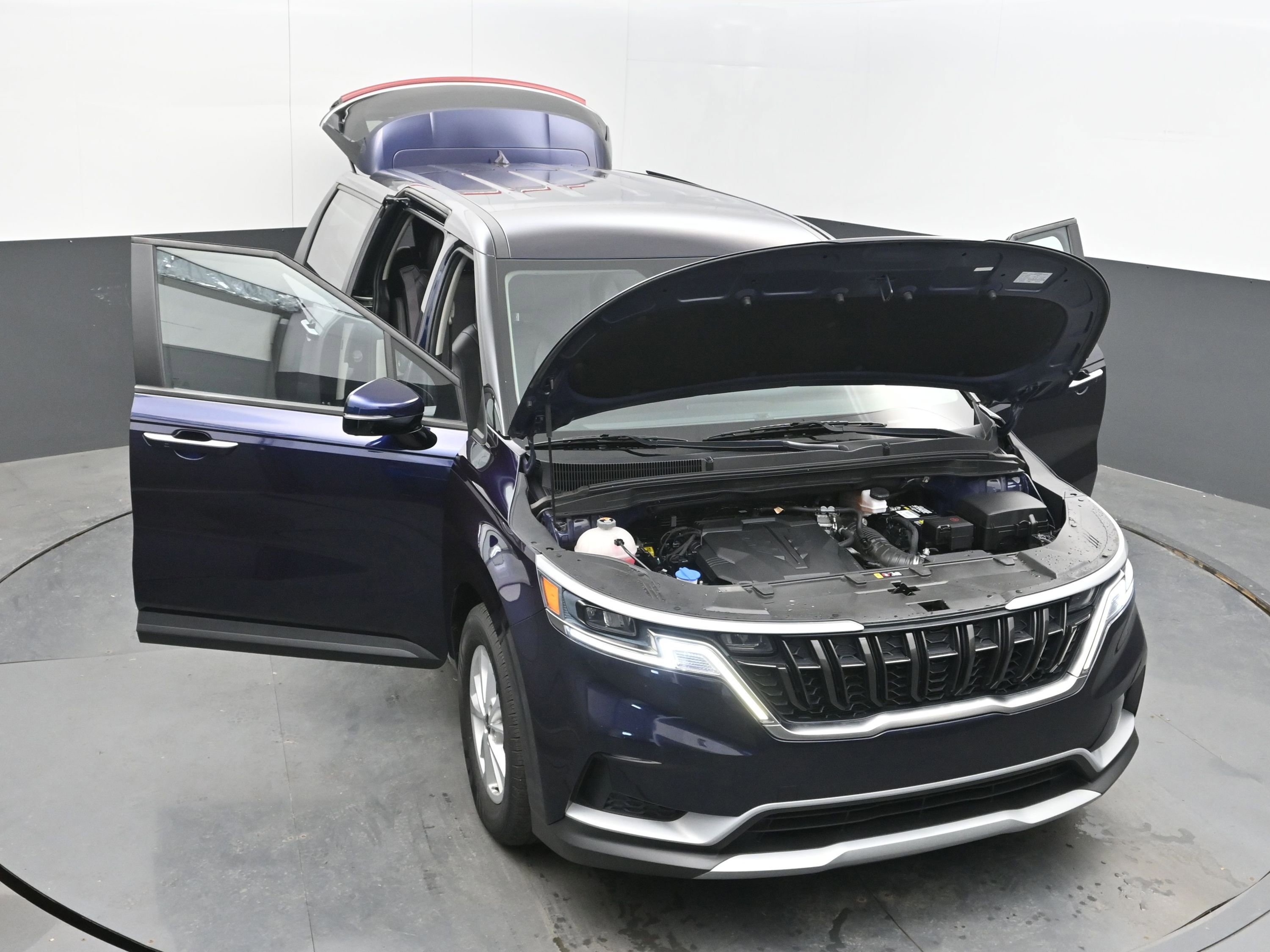 Used 2023 Kia Carnival LX image 38