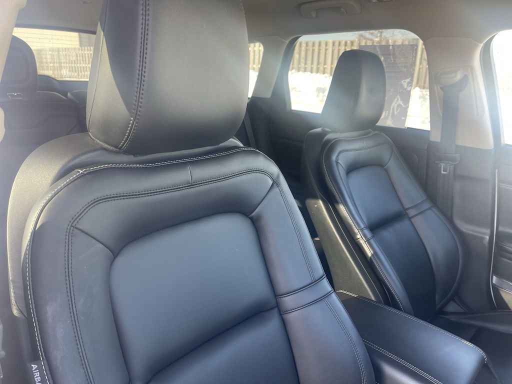 Used 2023 Lincoln Corsair AWD image 30