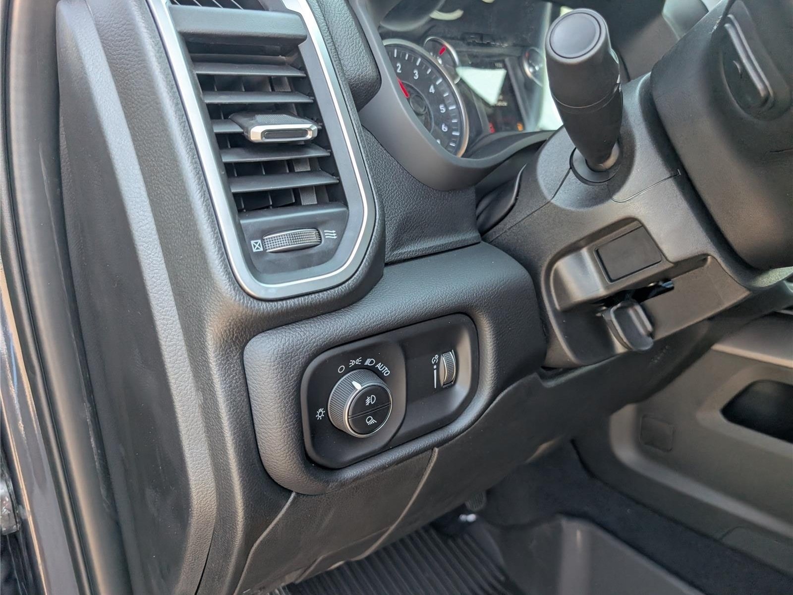 New 2026 RAM 3500 Big Horn AWD/4WD image 17