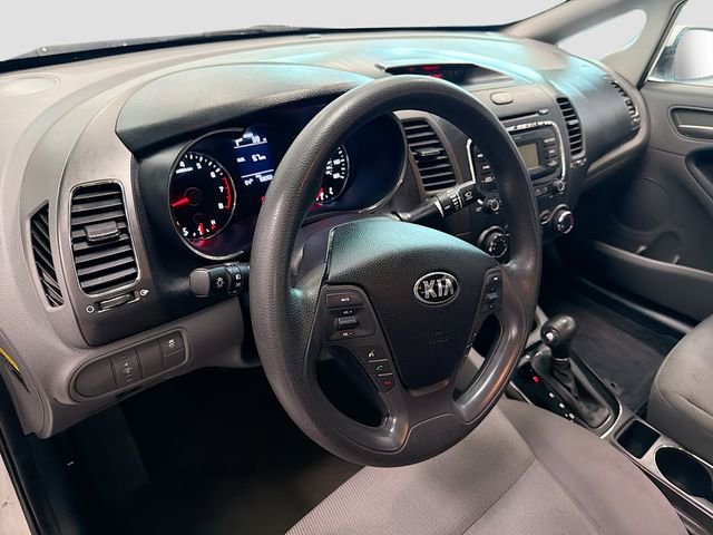 Used 2017 Kia Forte LX image 11