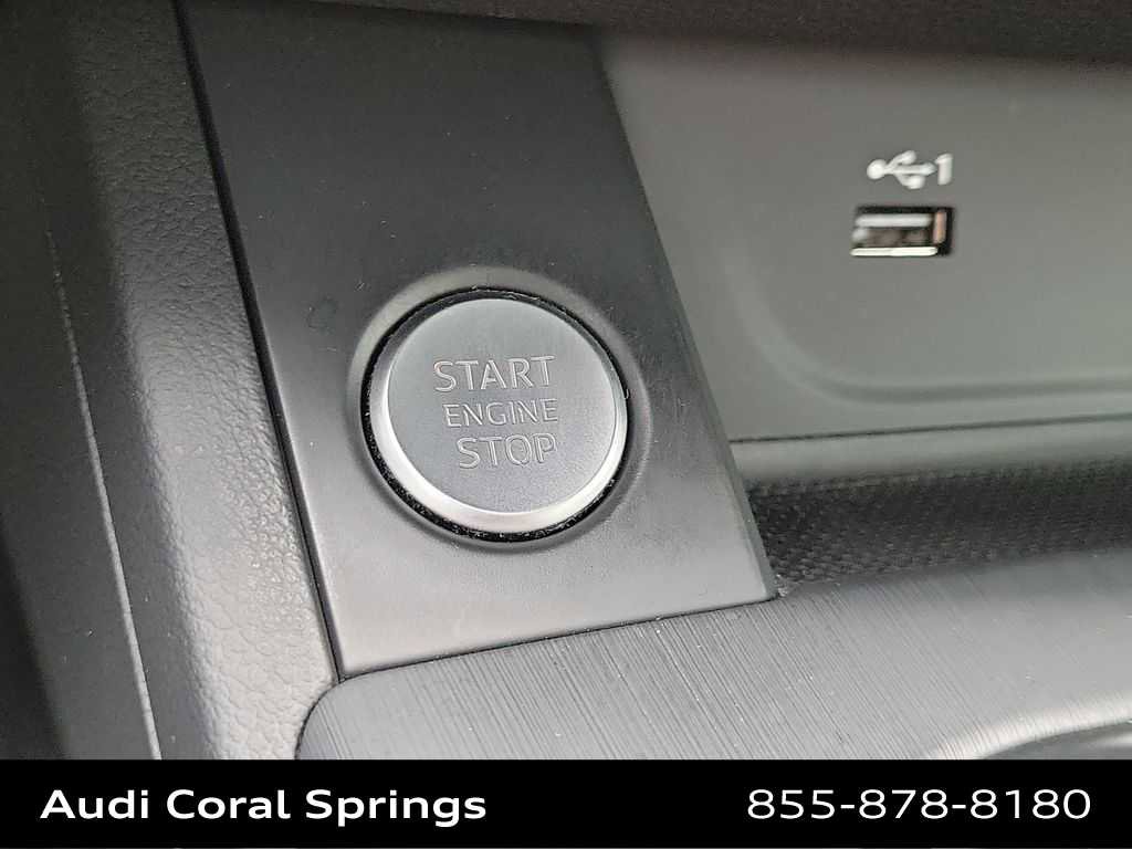 Used 2019 Audi A4 2.0T Premium w/ Convenience Package image 27