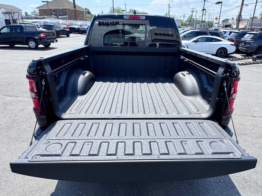 New 2026 RAM 1500 Big Horn w/ Night Edition AWD/4WD image 7