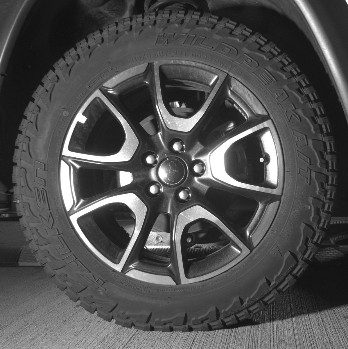 Used 2025 Jeep Compass Trailhawk AWD/4WD image 15