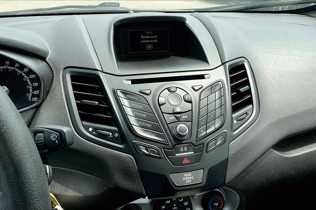 Used 2019 Ford Fiesta SE image 6