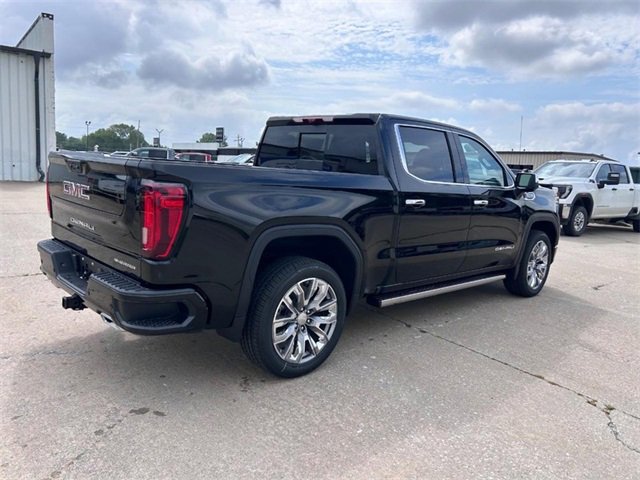 New 2026 GMC Sierra 1500 Denali w/ Denali Reserve Package image 3