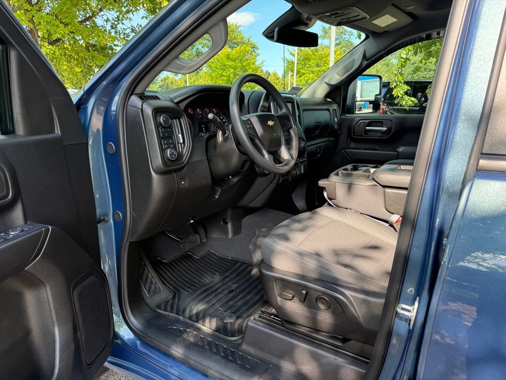 Used 2025 Chevrolet Silverado 2500 Custom w/ Custom Convenience Package AWD/4WD image 13