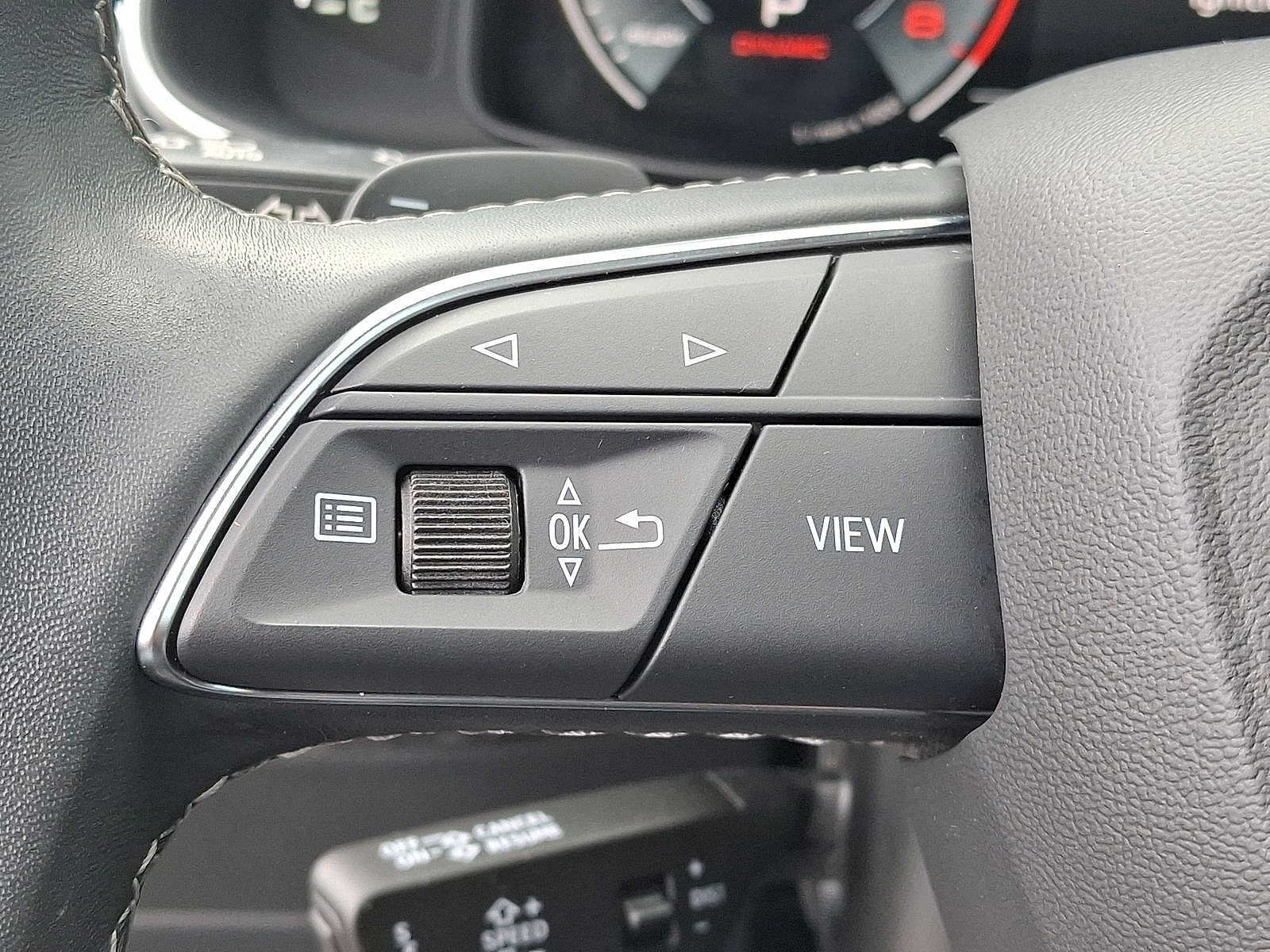 Certified 2024 Audi Q8 Premium Plus AWD/4WD image 23
