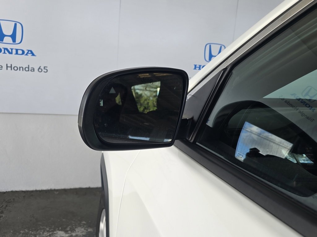 Used 2024 Jeep Compass Sport image 23