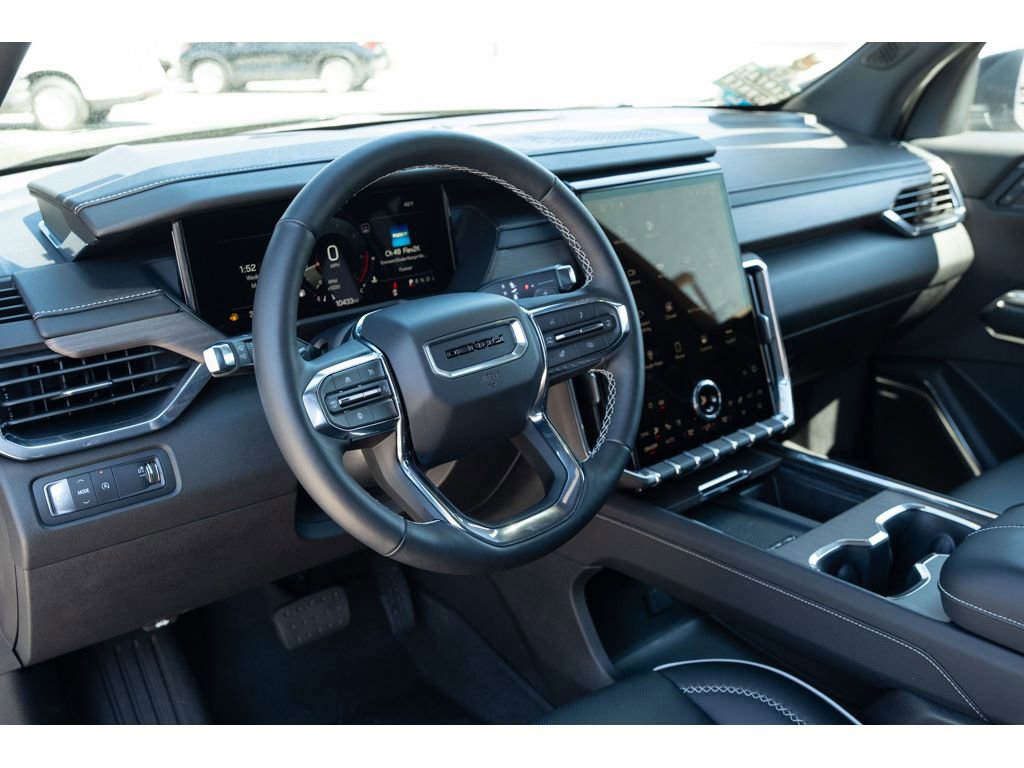 Used 2025 GMC Acadia Denali image 10