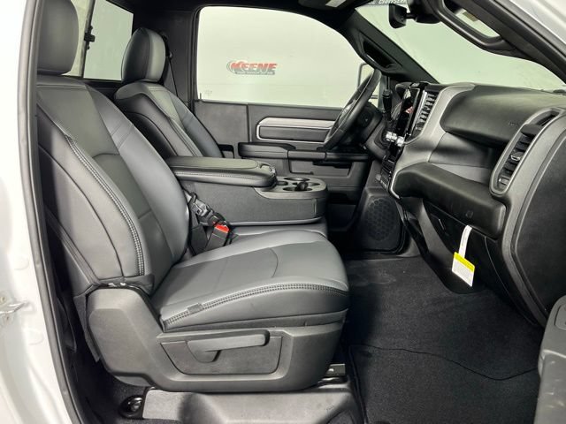 New 2026 RAM 3500 Tradesman AWD/4WD image 25