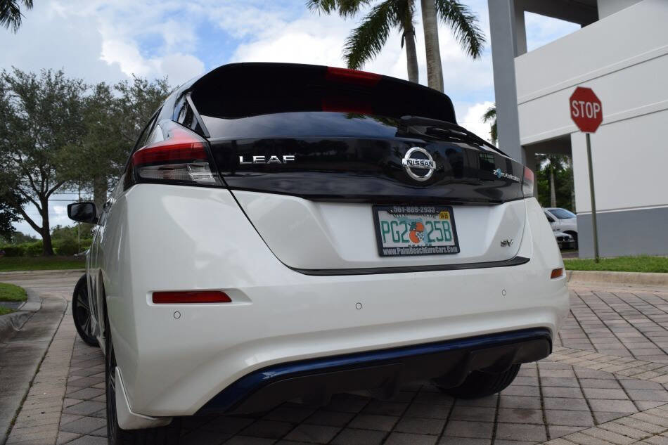 Used 2022 Nissan Leaf SV image 17