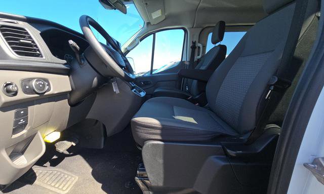 Used 2024 Ford Transit 350 XLT image 5