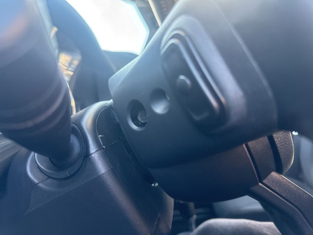 Used 2016 Jeep Wrangler Unlimited Sahara image 18