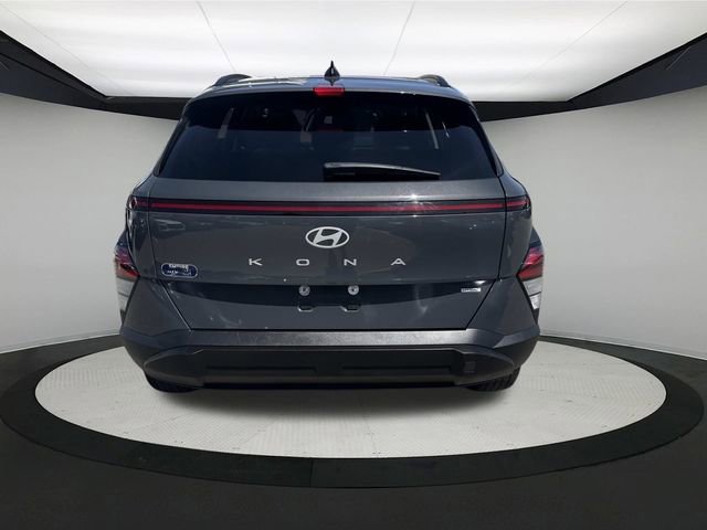 Certified 2024 Hyundai Kona SEL AWD/4WD image 4
