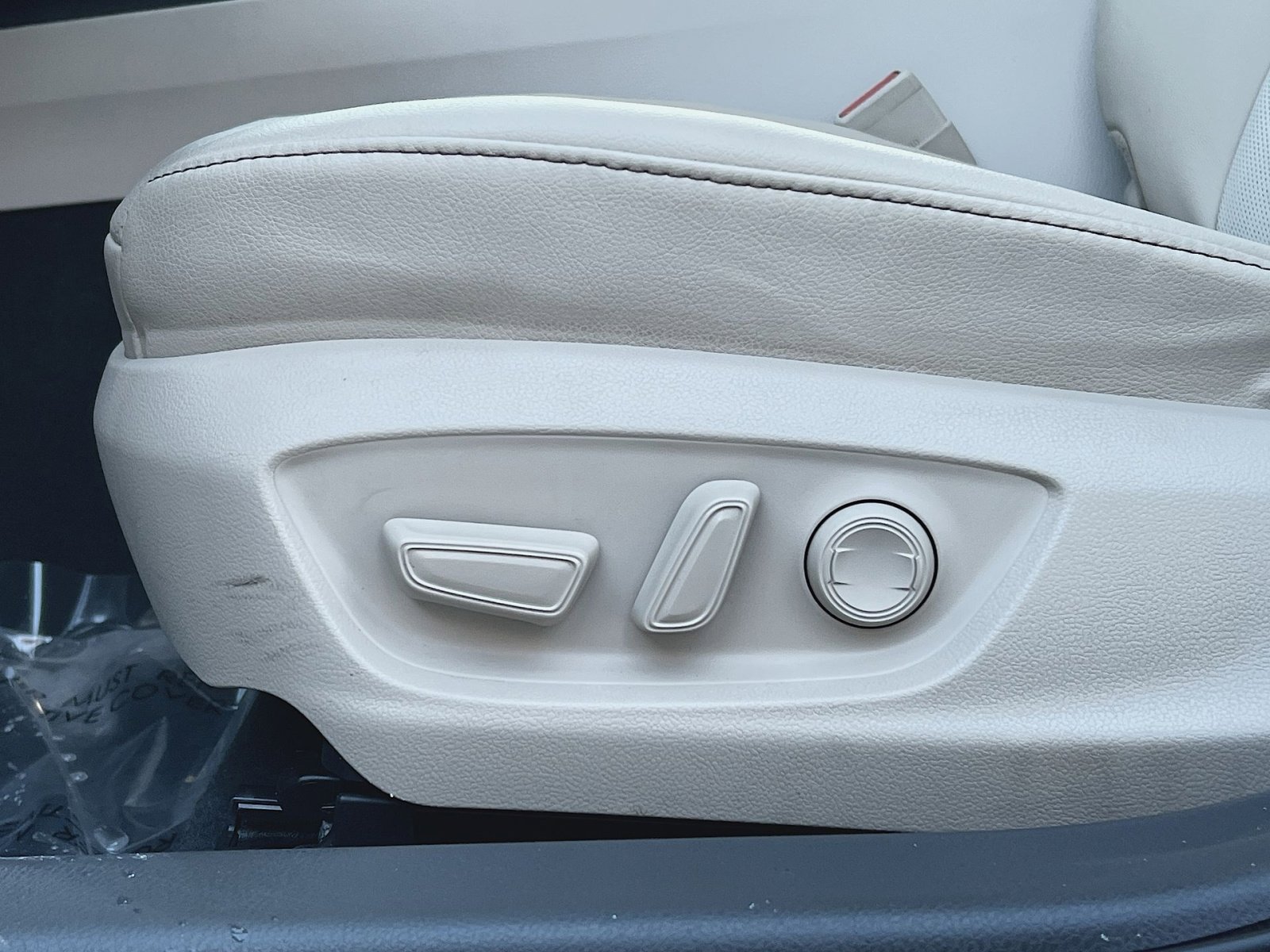 Used 2020 Toyota Camry XLE image 14