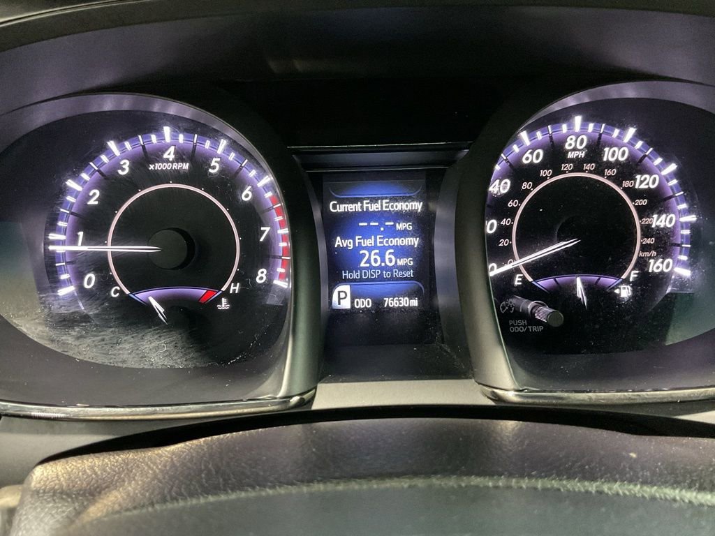 Used 2018 Toyota Avalon Touring image 12