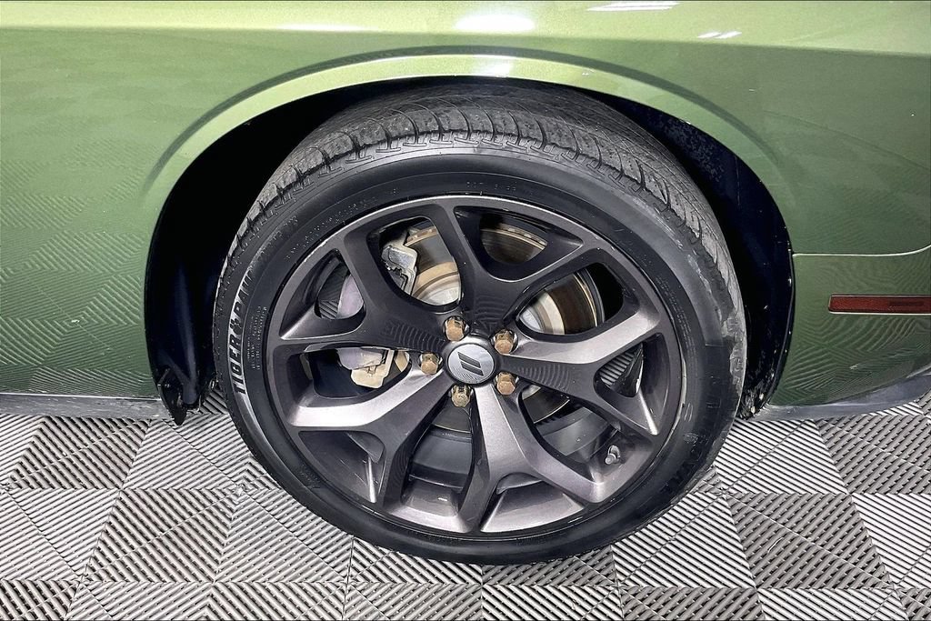 Used 2018 Dodge Challenger SXT Plus RWD image 12
