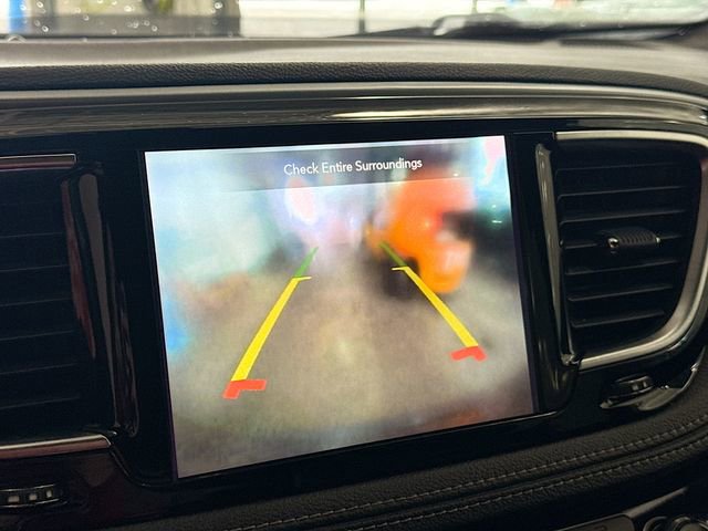 Used 2019 Chrysler Pacifica Limited w/ S Appearance Package image 15