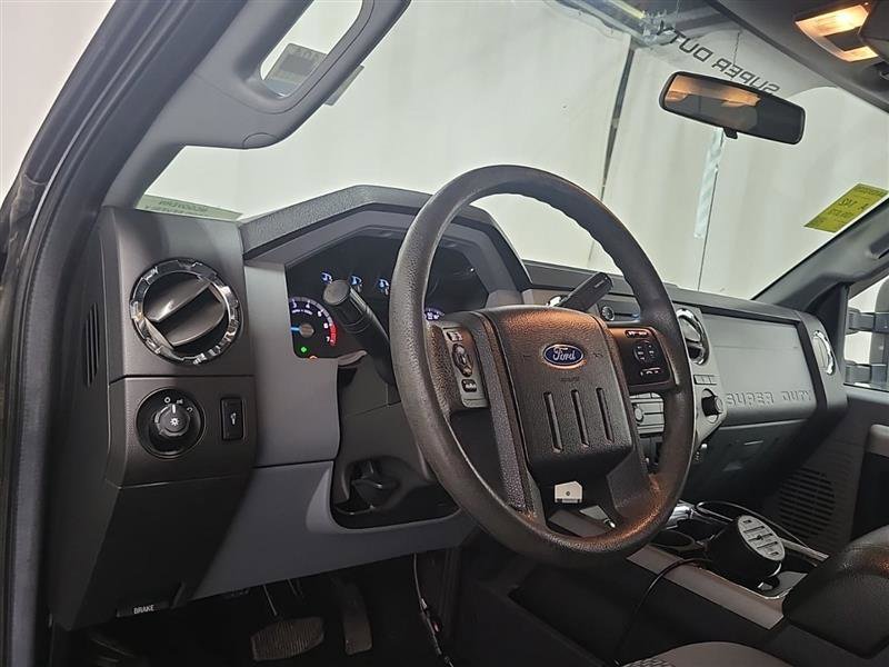Used 2016 Ford F350 XLT image 8