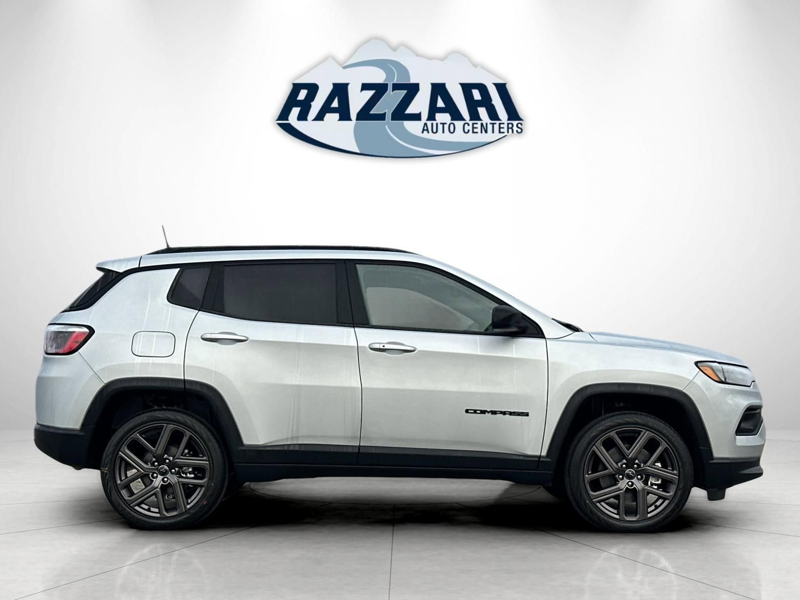 New 2026 Jeep Compass Latitude AWD/4WD image 2