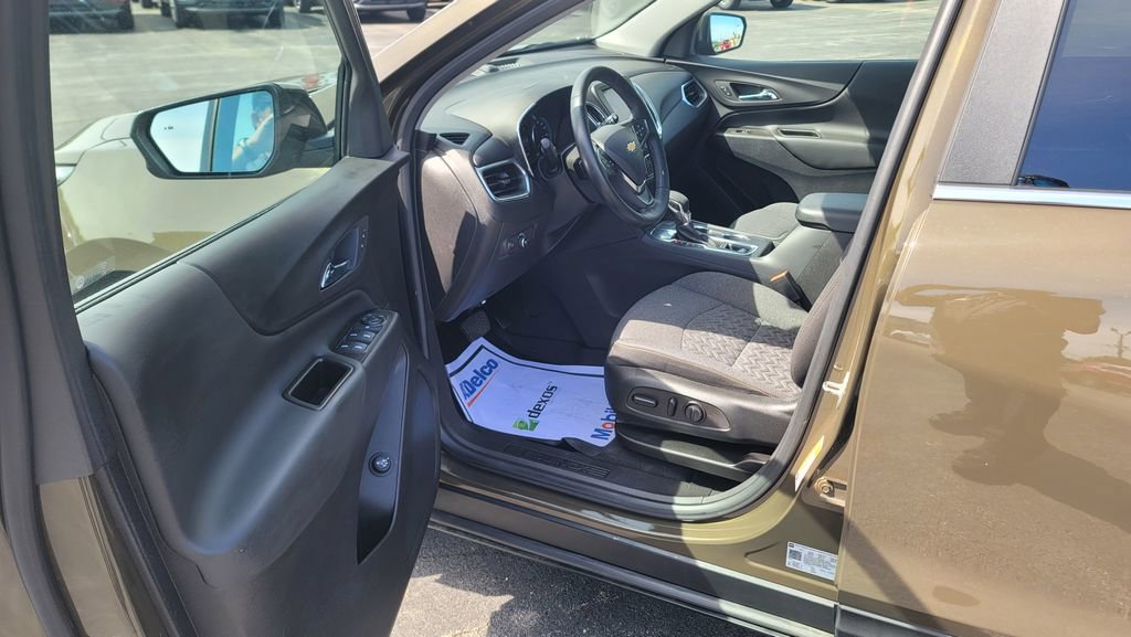 Used 2024 Chevrolet Equinox LT w/ LPO, Floor Liner Package FWD image 18