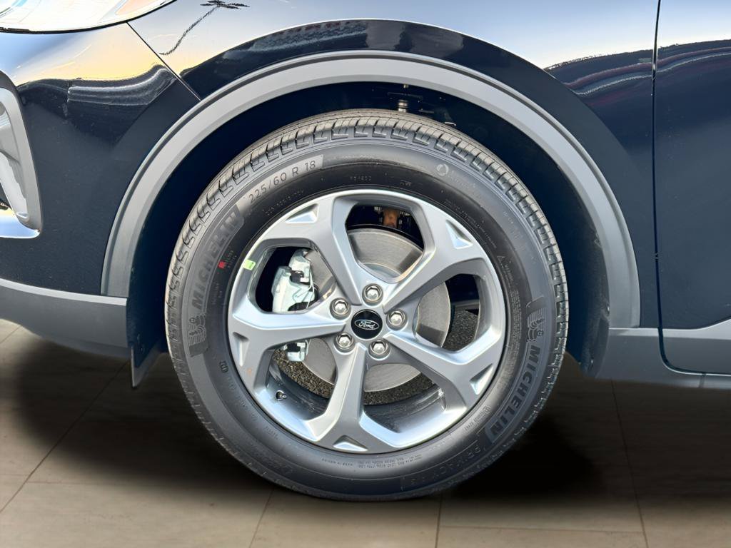 New 2026 Ford Escape ST-Line w/ Cold Weather Package FWD image 35