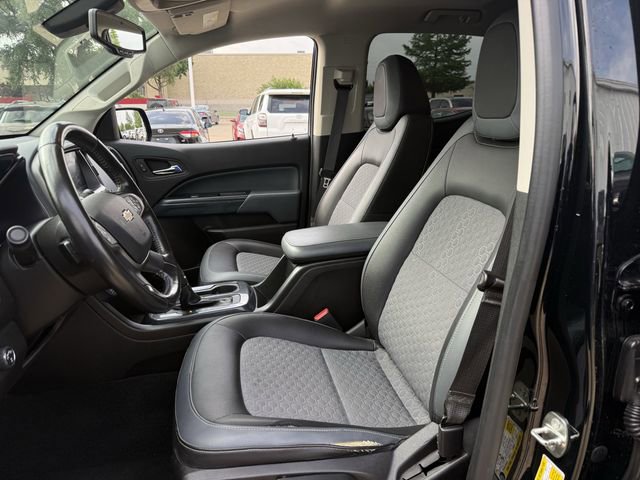 Used 2017 Chevrolet Colorado Z71 w/ Z71 Midnight Edition AWD/4WD image 22