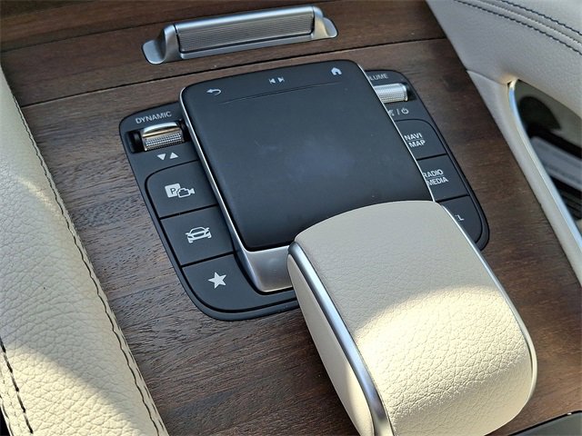 Used 2022 Mercedes-Benz GLS 450 4MATIC image 13