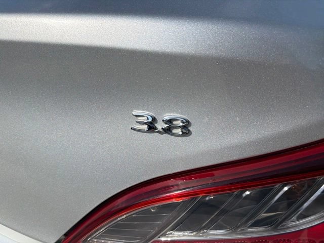 Used 2013 Hyundai Genesis 3.8 RWD image 16