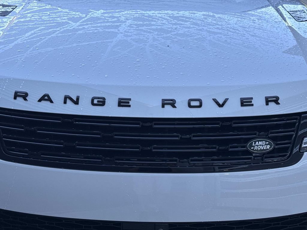 New 2026 Land Rover Range Rover Sport SE AWD/4WD image 11