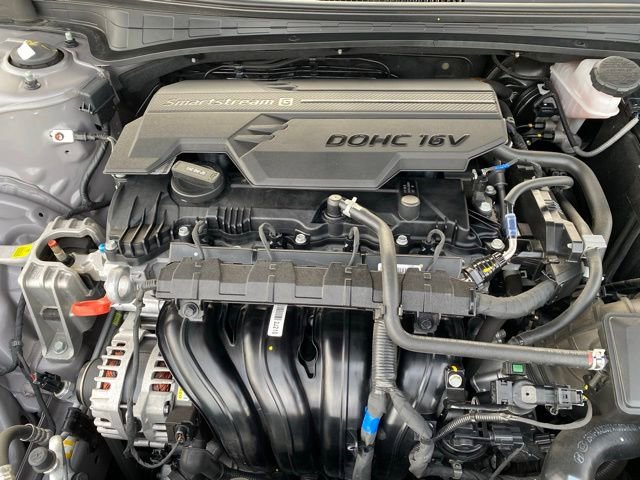 Used 2023 Hyundai Elantra SEL image 23