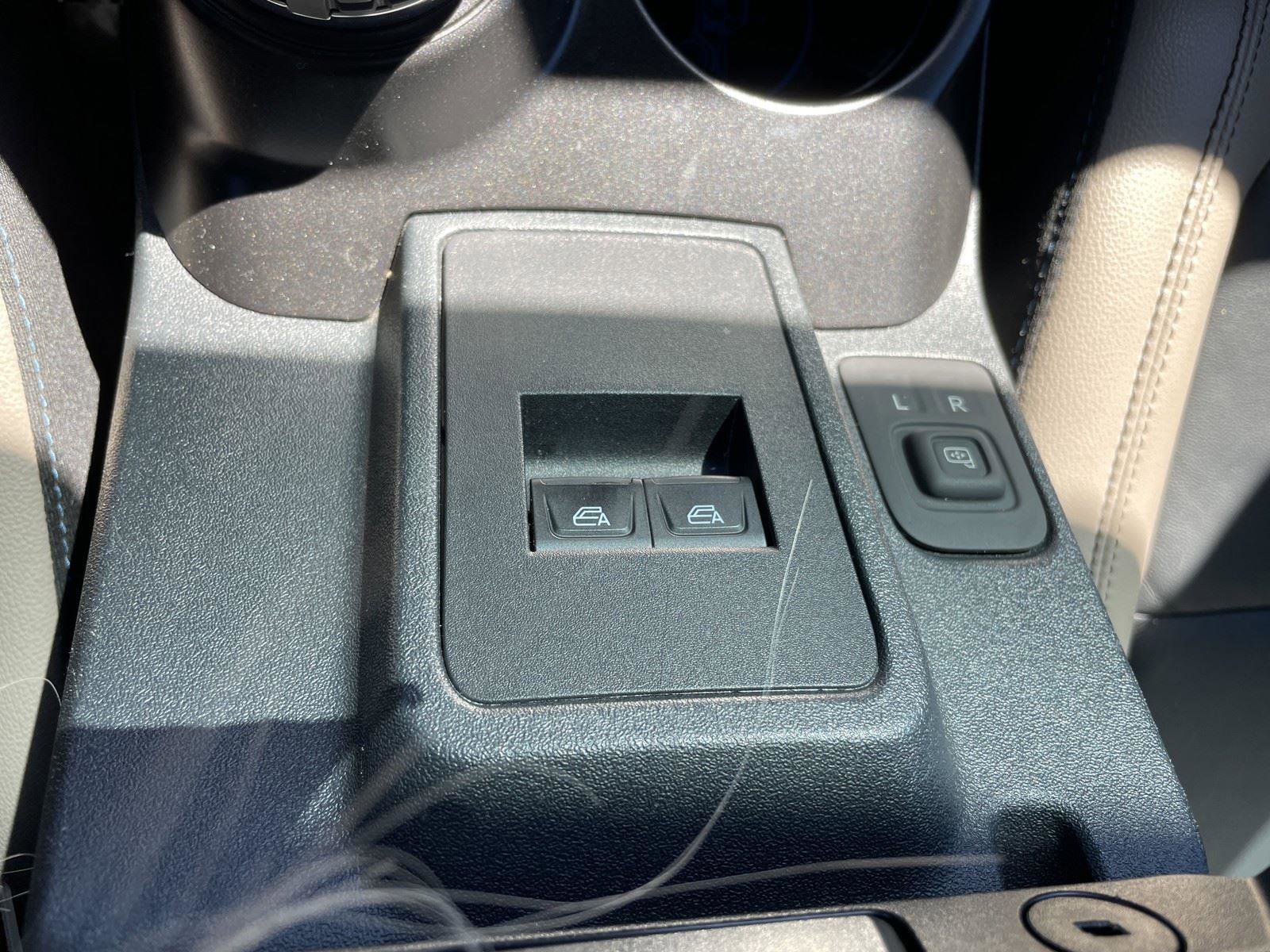 Used 2022 Ford Bronco Wildtrak image 28