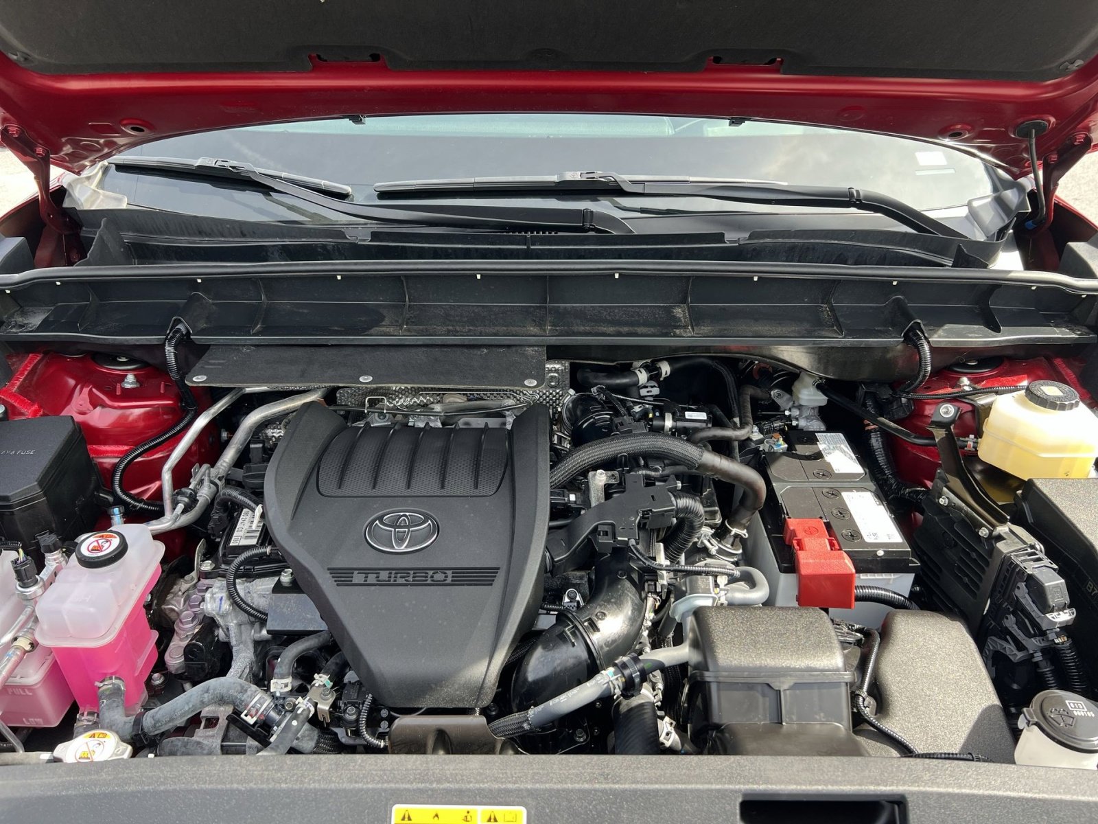 Used 2024 Toyota Highlander Platinum image 28