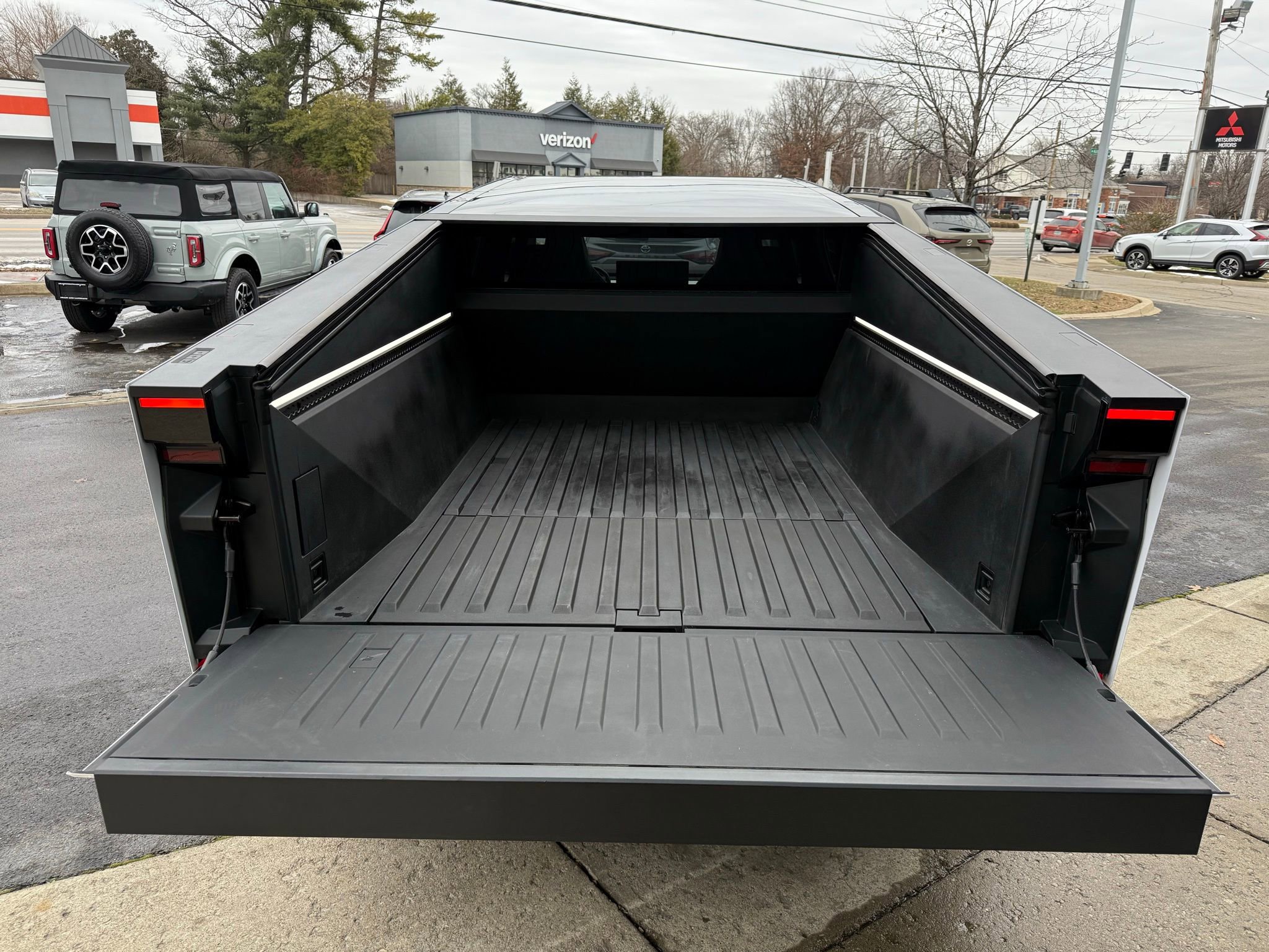 Used 2024 Tesla Cybertruck Cyberbeast image 11