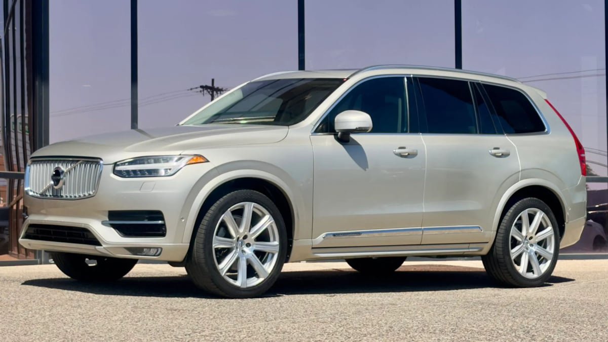 Used 2017 Volvo XC90 T6 Inscription w/ Vision Package AWD/4WD image 6