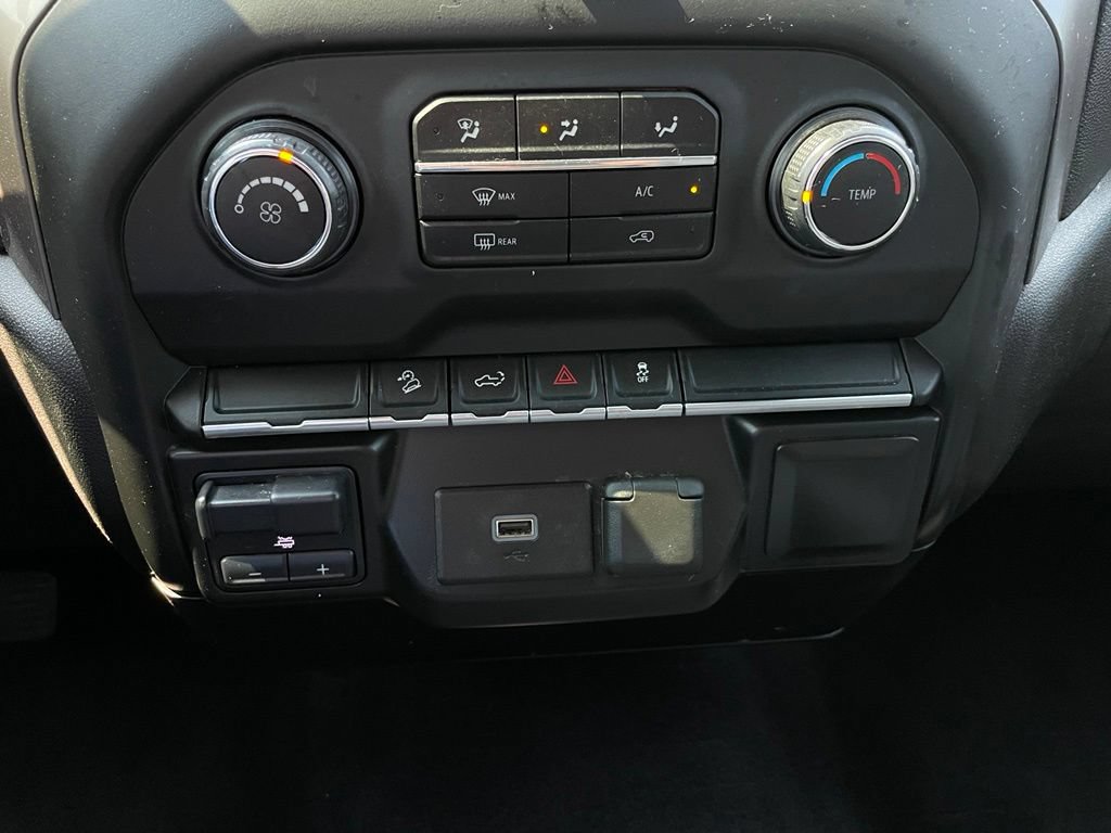 Used 2020 Chevrolet Silverado 1500 Custom Trail Boss w/ Custom Convenience Package AWD/4WD image 19