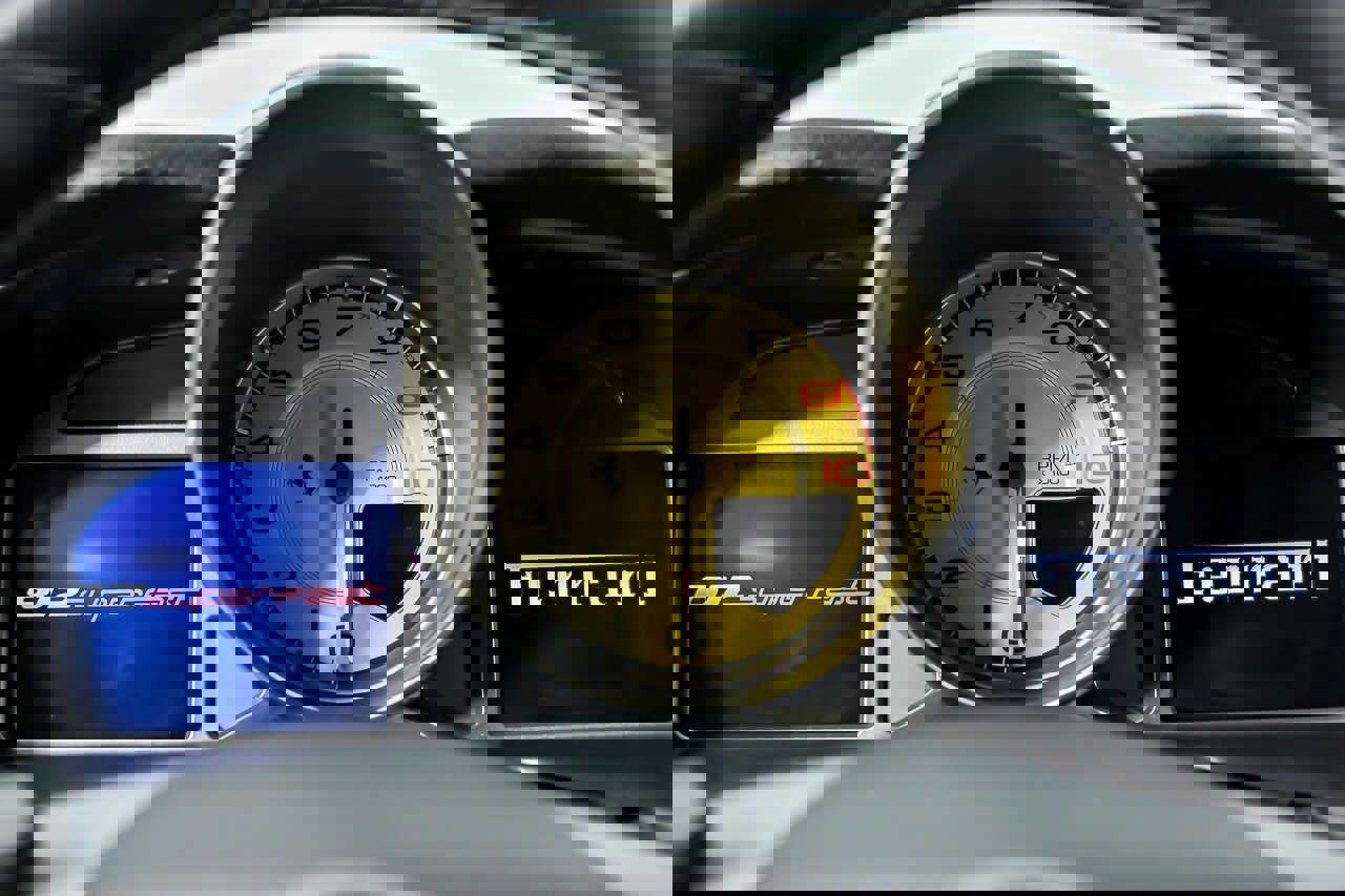 Used 2018 Ferrari 812 Superfast RWD image 27