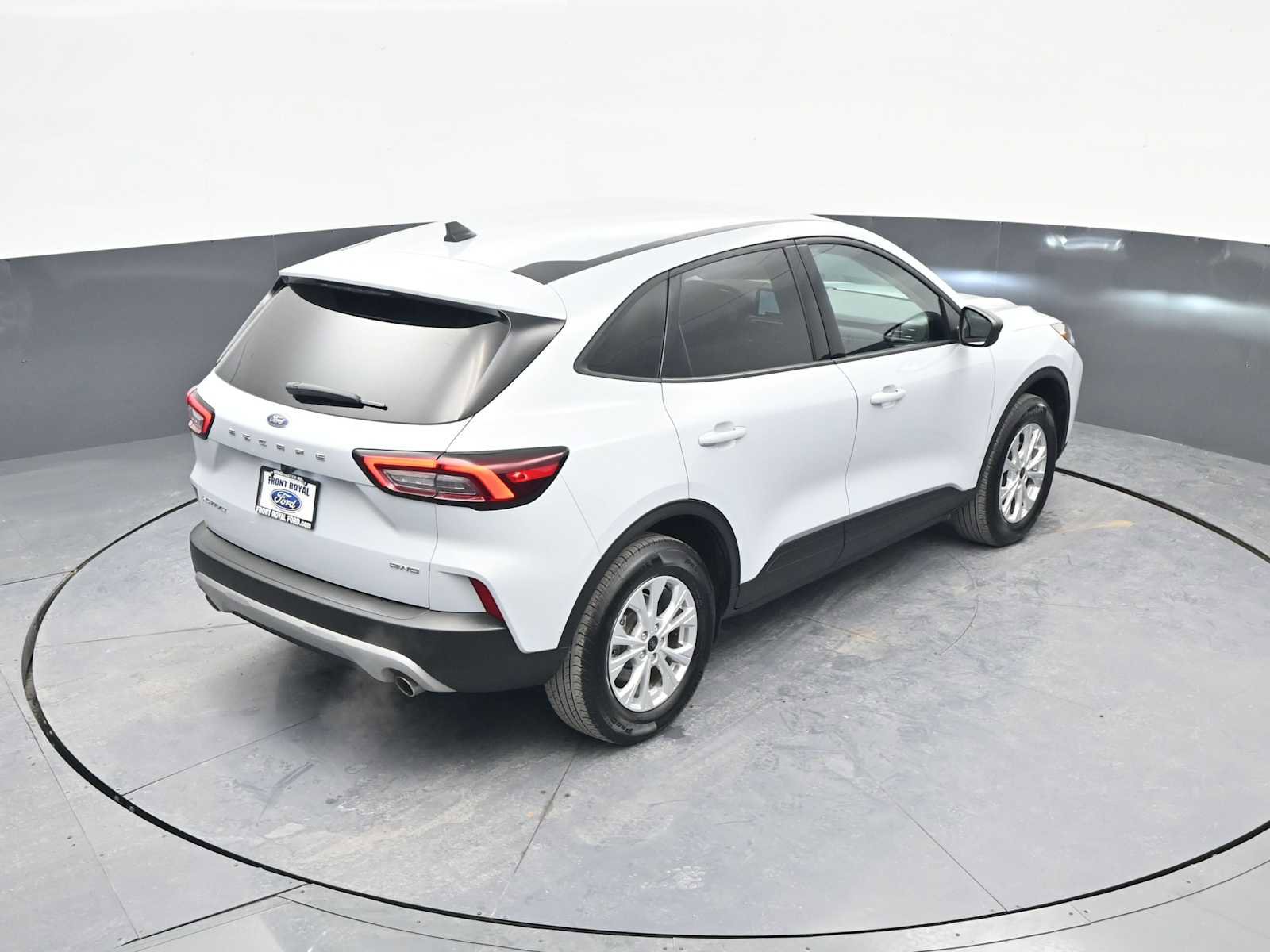 Used 2025 Ford Escape Active image 32