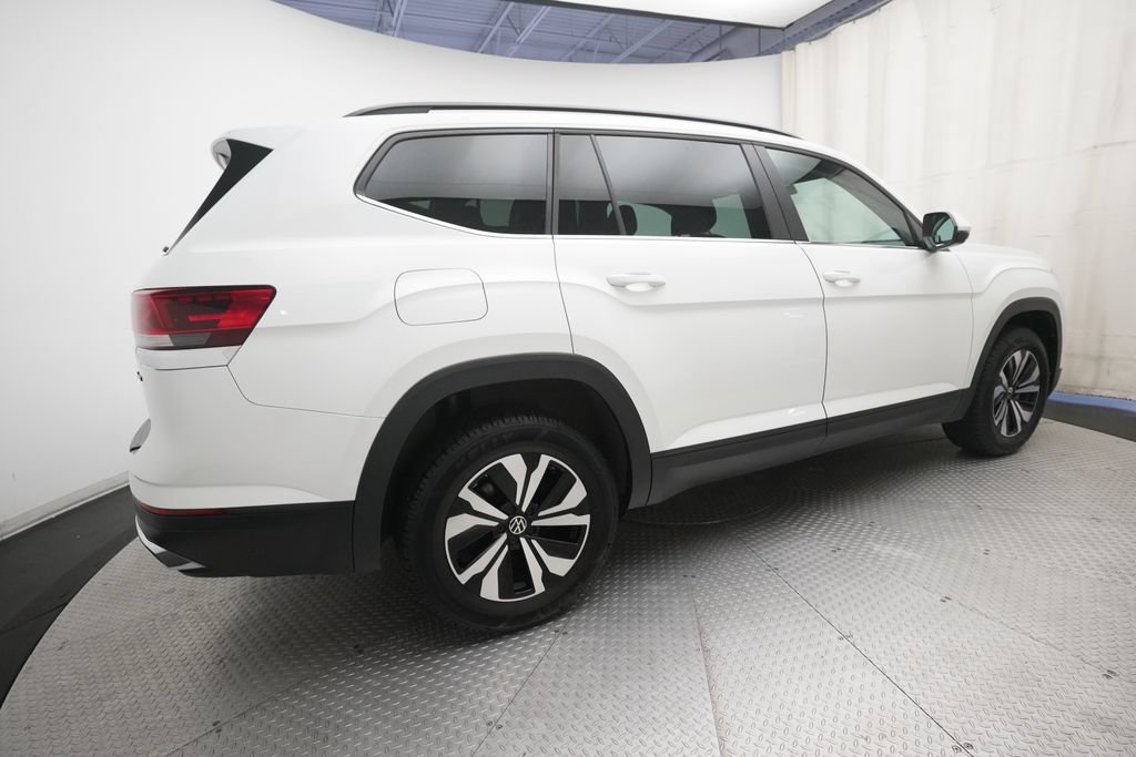 Used 2024 Volkswagen Atlas SE AWD/4WD image 34
