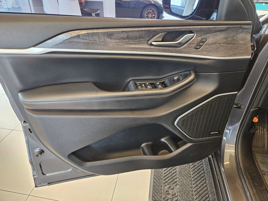 Used 2022 Jeep Grand Cherokee L Limited image 13