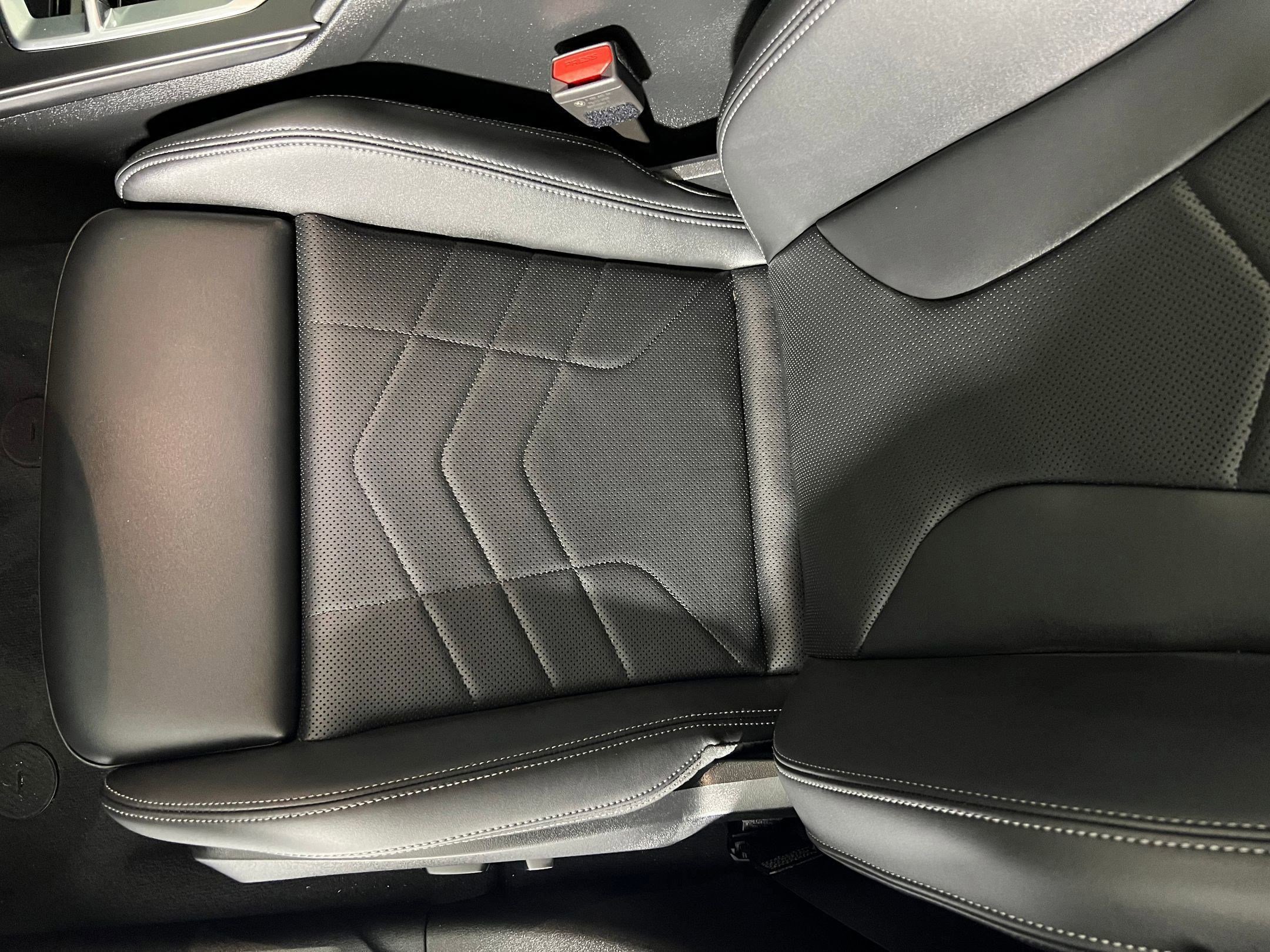 Used 2025 BMW 228i xDrive w/ Premium Package AWD/4WD image 23